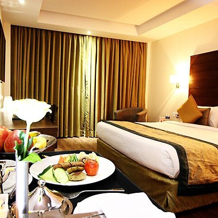 Aravali Clarks Inn 阿尔瓦尔 外观 照片