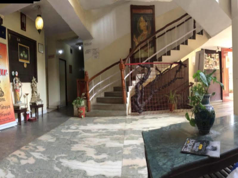 Aravali Clarks Inn 阿尔瓦尔 外观 照片