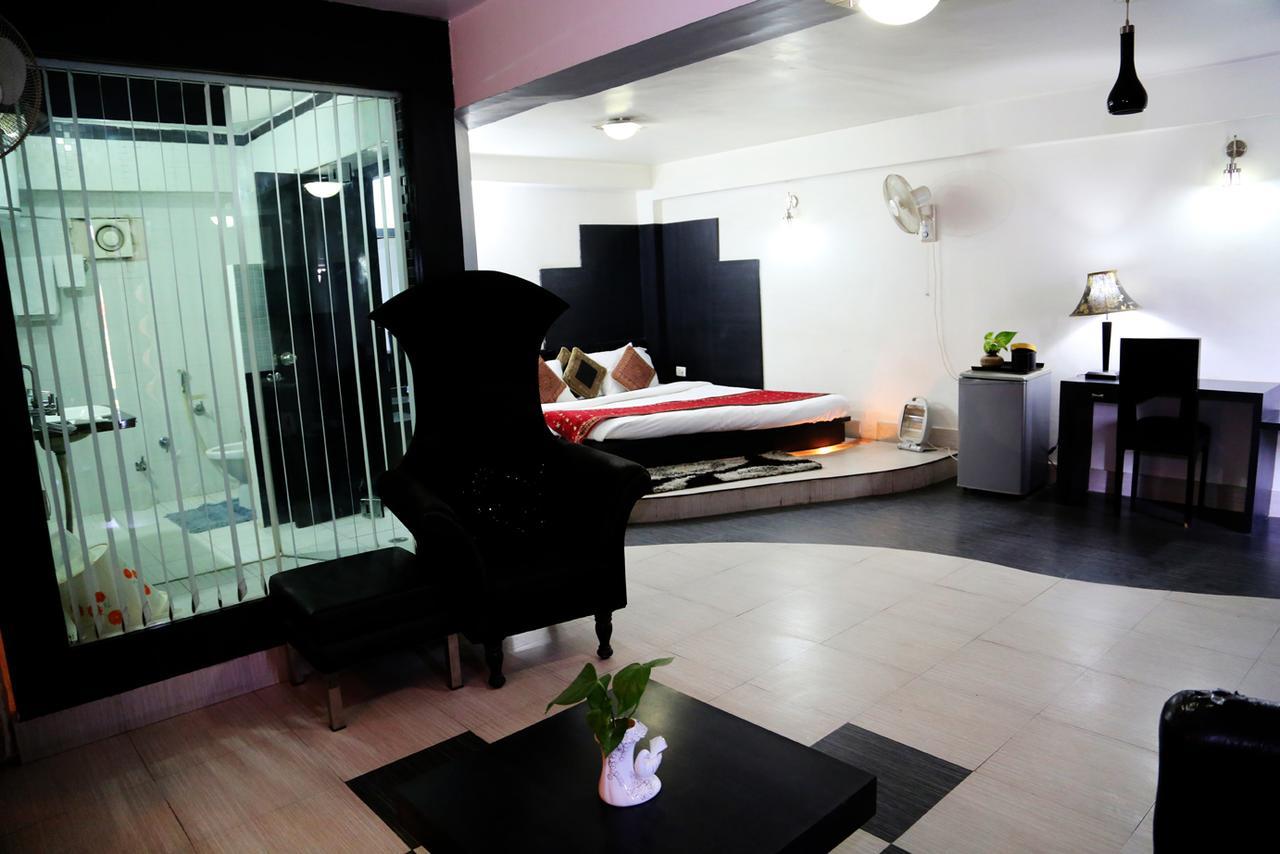 Aravali Clarks Inn 阿尔瓦尔 外观 照片